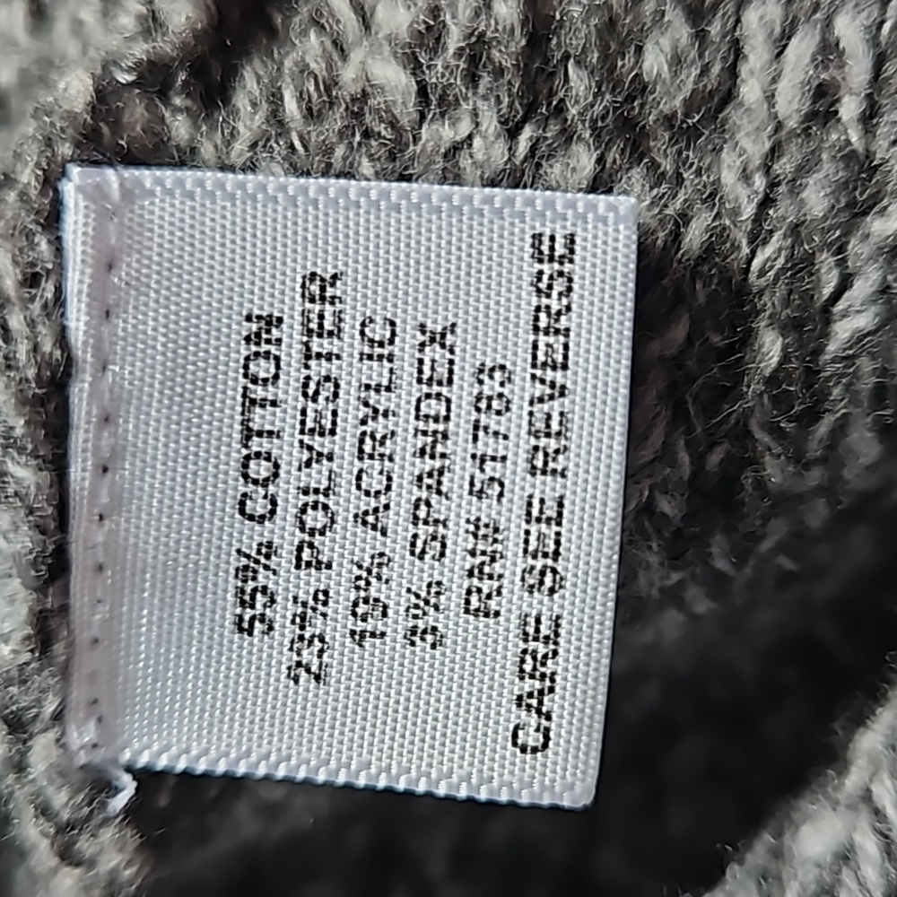 Sweater - Picture 5 of 5